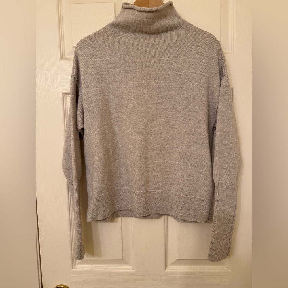 Wilfred Gray Turtleneck Sweater